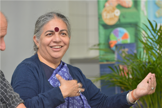Alternative Nobelpreisträgerin Vandana Shiva gegen Profimaximierung, für Fair Trade und Bioanbau. © GEPA