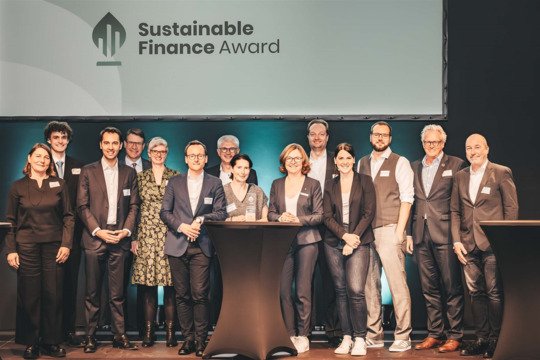 Sustainable Finance Award: Bis zu 2.500 Euro für innovative Abschlussarbeiten im Bereich nachhaltige Finanzwirtschaft
