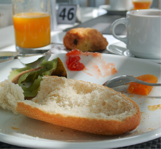 Tellerreste sind ein Grund für die hohe Lebensmittelabfallrate in Hotels © Futouris