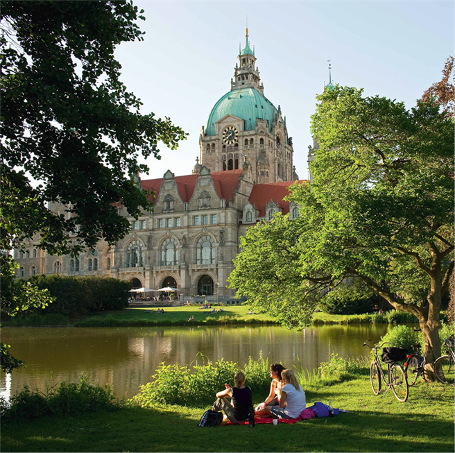 Was viele Hannover-Besucher für ein Schloss halten, ist in Wirklichkeit das Neue Rathaus. © HMTG (Foto: Martin Kirchner)