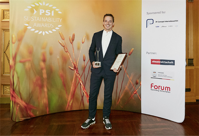 werbegrün-Inhaber Oliver Hampe nahm die Auszeichnung entgegen. © Behrendt und Rausch