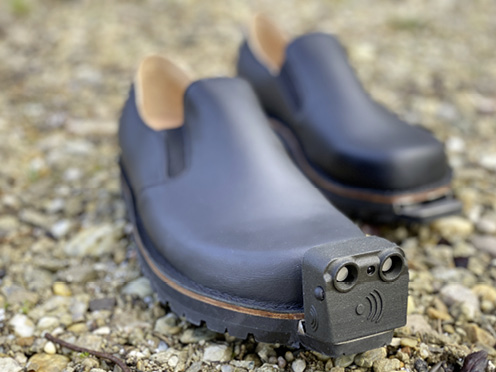 Dieser High-Tech-Schuh erleichtert sehbeeinträchtigten, älteren und mobil eingeschränkten Personen den Alltag © Die Tec-Innovation GmbH