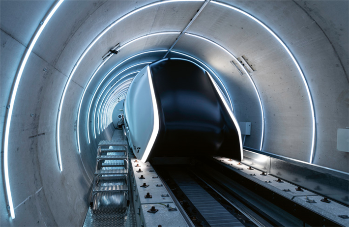 Der Hyperloop: Transportkapseln, die mit bis zu 1.200 km/h durch nahezu luftleere Röhren rasen – bald Realität? &copy;TUM
