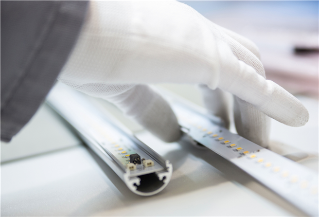 Bei der Auswahl neuer LED Komponenten sollten Sie auf einen hohen Qualitätsstandard und zuverlässige Partner achten. © Deutsche Lichtmiete GmbH