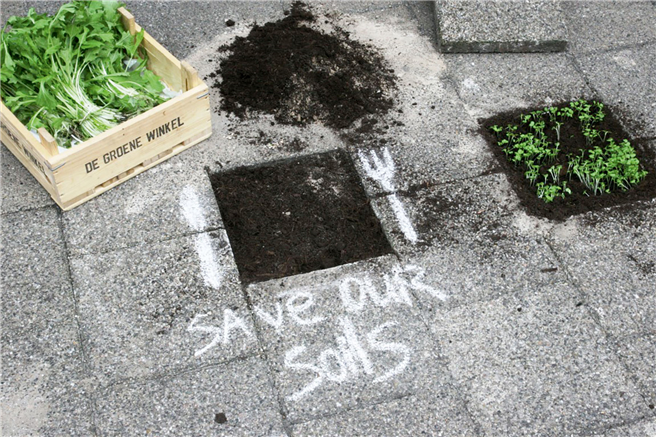 Save Our Soils, eine Kampagne von Volkert Engelsman © Save Our Soils