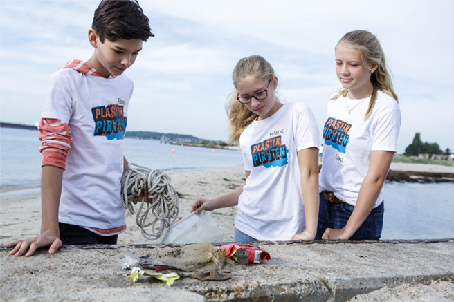 Die Plastikpiraten untersuchten in ganz Deutschland Flüsse auf Plastikmüll. © BMBF Wissenschaftsjahr