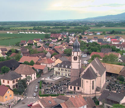  Die Stadt Ungersheim im Elsass. © m2rfilms