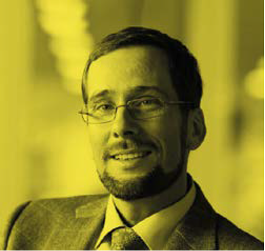 Prof. Dr. Volker Quaschning ist Ingenieurwissenschaftler und Professor für regenerative Energiesysteme an der HTW in Berlin. Er ist Mitinitiator der Scientists-for-Future- Bewegung, einer Vereinigung von Wissenschaftlern, die die Fridays-for-Future-Bewegung unterstützt. Außerdem engagiert er sich als Jury-Mitglied im Science Board der Marketing for Future Awards. © Marketing For Future