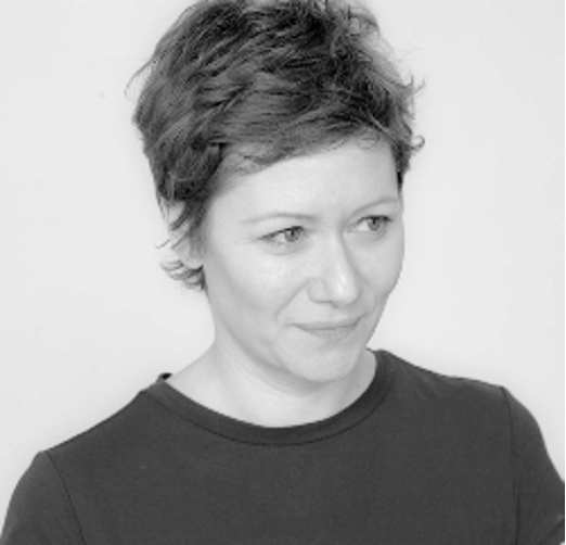 Meike Finkelnburg ist Mitinhaberin und Geschäftsführerin der Brand Retail Agentur und gelangweilt von Inhaltsleere und Rumgequatsche. Somit ist sie bekennender Fan der Initiative und den Menschen dahinter, die einfach loslegen. © Marketing For Future Designplus GmbH 