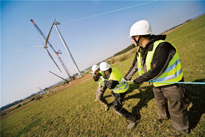 Ob Windkraft, Energie der Sonne oder neue Technologien – für alle Ideen werden Fachkräfte gebraucht, die sie umsetzen © RWE Innogy