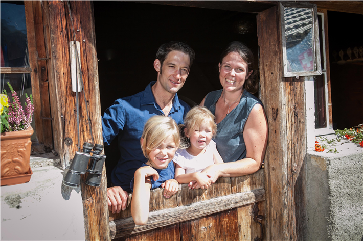 Esther und Nicolas Mottier setzen sich seit Jahren für eine nachhal­tige und innovative Entwicklung in den Bereichen Landwirtschaft, Gesundheit und Ernährung ein. © Fred Grangier