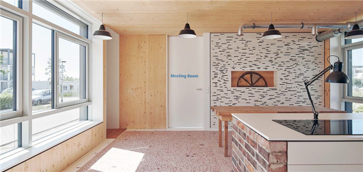 Das Recyclinghaus Hannover verwendet gebrauchte Bauteile und Recyclingbaustoffe wie Holz und Metall. © Cityförster architecture + urbanism, Olaf Mahlstedt
