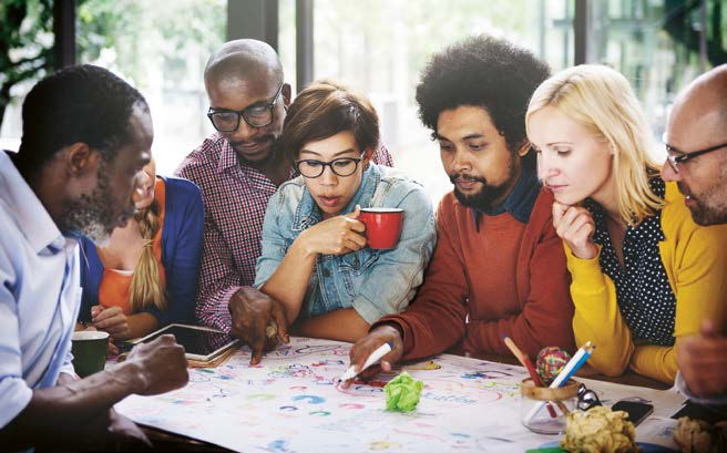 Nachhaltigkeit entsteht durch Diversität und multiple Stakeholder- Perspektiven in selbstorganisierten Teams. © 123RF.com rawpixel