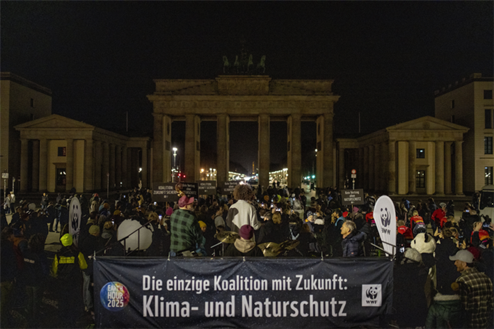 Earth Hour 2025 in Berlin &copy; Katrin Tschirner, WWF