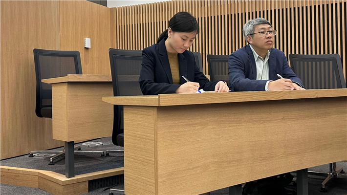 Tai Kee, Dr. Adrian Yeo, l-r, Atera Water, Ignite-Programm der Judge Business School der Universität Cambridge in England &copy; 2025, Porsche AG