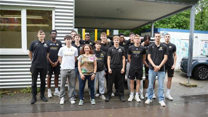 Nachwuchsathleten der Porsche BBA, Ernährungscoaching mit Ernährungsberaterin Sabrina Dürr, Talente Hand in Hand, 2025 © Porsche AG