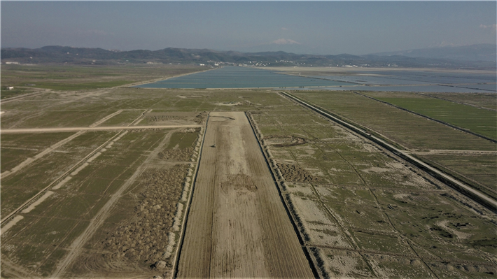 Der Bau des Flughafens Vlora hat bereits begonnen. © PPNEA