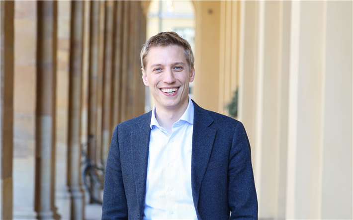Münchens Oberbürgermeister Dominik Krause hat die Schirmherrschaft der 'Munich Climate Week' übernommen. Damit unterstreicht der erste grüne Oberbürgermeister das Klima-Engagement der Landeshauptstadt. &copy; Michael Nagy