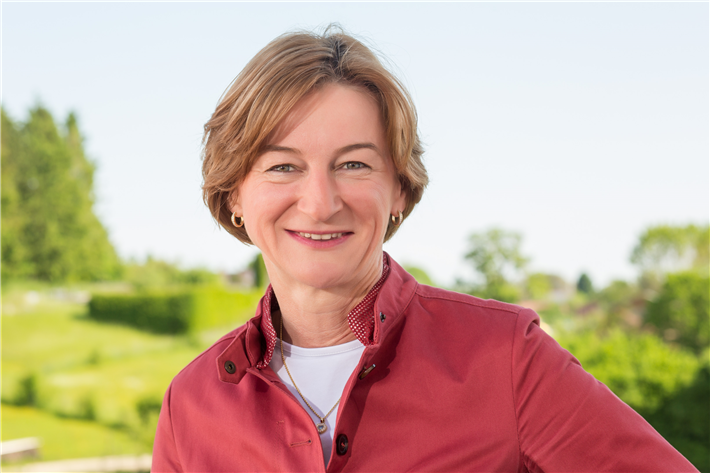 Barbara Scheitz ist Gesellschafterin und Geschäftsführerin der erfolgreichen Bio-Molkerei Andechser. © Andechser Molkerei