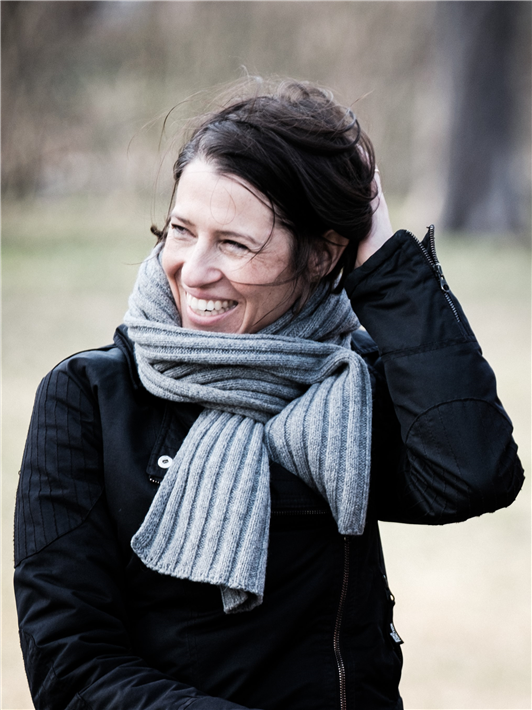 Tomma Hinke, Vorstandsreferentin des Förderverein für krebskranke Kinder Tübingen e. V., organisiert die Survivor-Sprechstunde an der Kinderklinik. © Peter Gödecke, creazyfoto