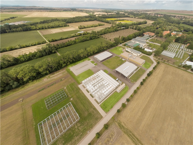 Die neuen Gebäude des Europäischen Weizenzucht-Zentrums in Gatersleben. © Bayer AG