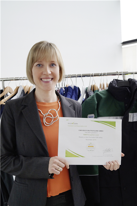 Carolin Wiegang Carolin Wiegand, Managerin Corporate Responsibility der CWS-boco Gruppe, freut sich über die Auszeichnung mit dem Gold-Status von EcoVadis. Foto: cws-boko