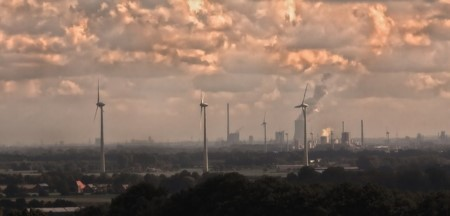 Luftreinheit wird im Hinblick auf den Klimawandel immer wichtiger. Nachhaltige Technologien sind deshalb einer der wichtigsten Bereiche unserer Zukunft. Nur so lassen sich bereits begonnene Veränderungen zumindest abmildern. @ Foto-Rabe (CC0-Lizenz)/ pixabay.com