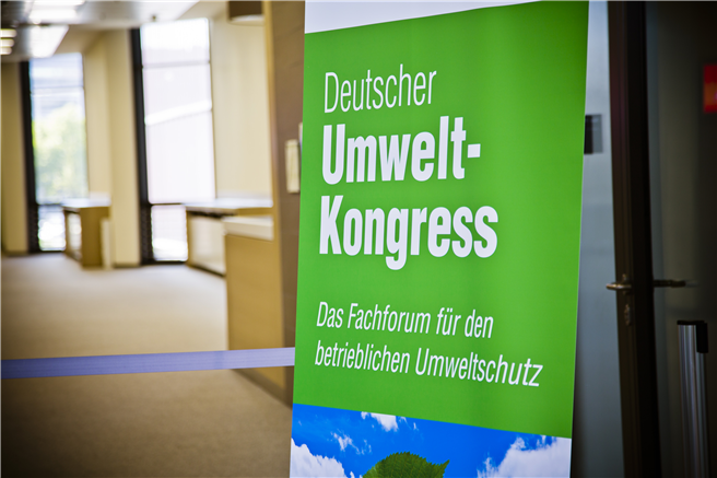 Der Kongress bietet mit verschiedenen Fachforen und einer begleitenden Ausstellung viele Möglichkeiten für Diskussionen und Austausch. © WEKA MEDIA GmbH & Co. KG