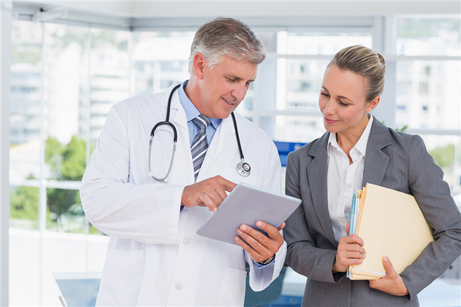 Medizinisches Fachpersonal benötigt zunehmend auch Managementqualifikationen. © shutterstock