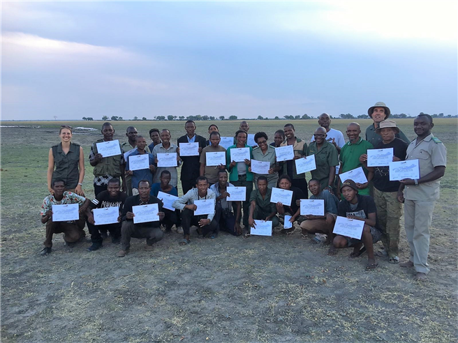 Ziel des Projekts ist die Förderung einer friedlichen Koexistenz zwischen Mensch und Elefant. © Gebeco