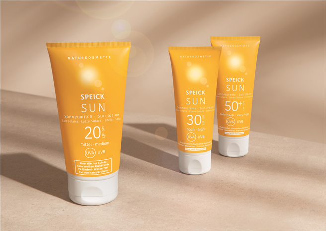 Mit der Speick SUN Sonnenpflege sind Gesicht und Körper 100% natürlich-mineralisch geschützt. © SPEICK Naturkosmetik