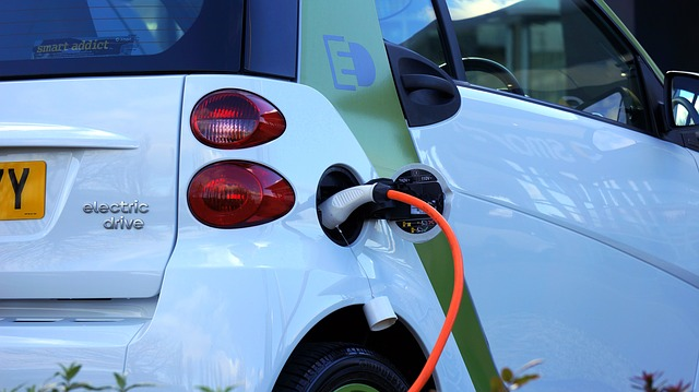 Untersuchung zeigt: Das Engagement der Energieversorger im Bereich der Elektromobilität erreicht die Kunden nicht. © MikesPhotos, pixabay.com