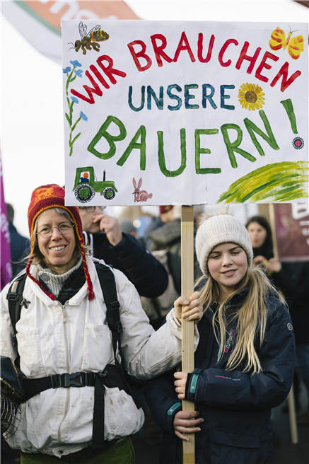 27.000 Menschen haben für eine enkeltaugliche Landwirtschaft und gutes Essen demonstriert. © Nick Jaussi, www.wir-haben-es-satt.de