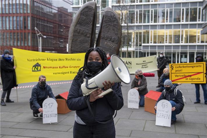 Eindrücke vom Protest gegen Hamburger NEumann-Kaffee-Gruppe und für ein Lieferkettengesetz © Goliathwatch e.V./Bente Stachowske