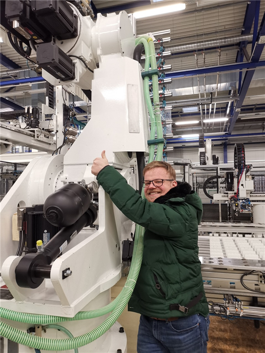 Josef Gmeiner ist Geschäftsführer des Weidener Photovoltaikspezialisten Rinovasol. © Rinovasol