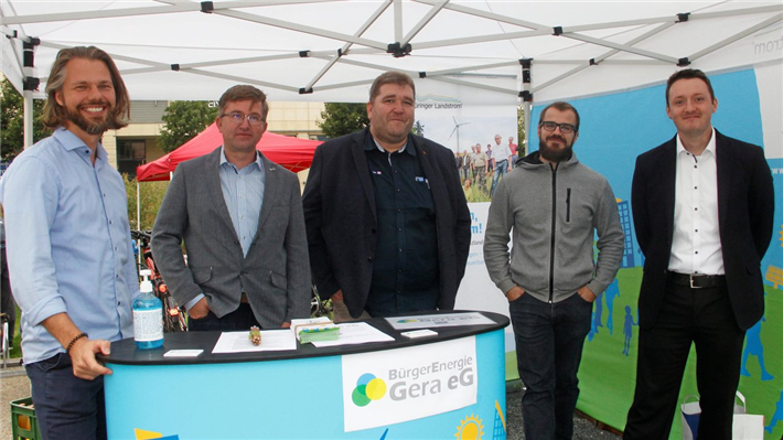 Nils Koloska, Michael Dobritz, Lars Werner, Carsten Eckart und Thomas Krauße (Foto v.l.n.r.) gründeten im August 2020 die BürgerEnergie Gera eG mit dem Ziel, die Energiewende in Gera voranzutreiben. © BürgerEnergie Gera