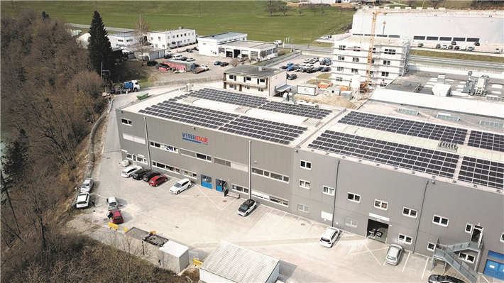 Photovoltaik-Anlage mit 364 kWp installierter Leistung © WEBER-HYDRAULIK GMBH