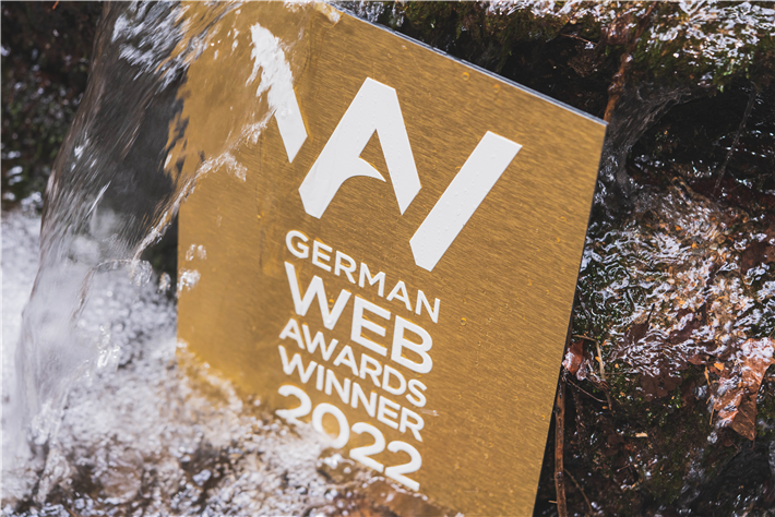 Ausgezeichnet: die österreichische Agentur IQ Web-Factory, die vor allem Unternehmen in der Touristik bei ihren Webauftritten unterstützt, gewinnt den German Web Award 2022. © arvideo.media 