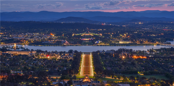 Die natürliche Vegetation ist so üppig, dass die Australier das einheimische Canberra sogar als 'Waldhauptstadt' bezeichnen. Von allen Seiten ist es von Naturparks und Reservaten umgeben. © Design N Print, pixabay.com