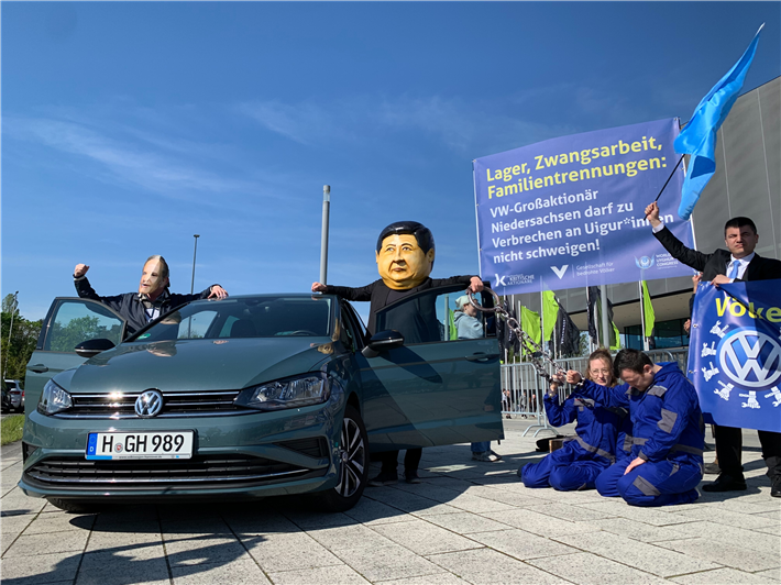 Protest vor der Hauptversammlung des Volkswagen-Konzerns © Magdalena Otterstedt, GfbV