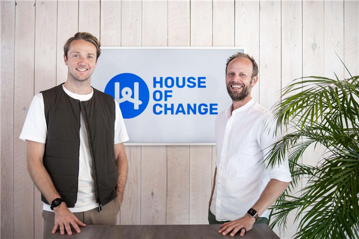 BU: House of Change Gründer Christoph Goeken (l.) und Max Ackermann (r.) © House of Change GmbH