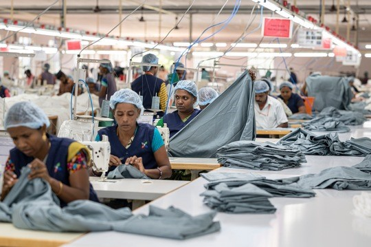 Bewusster Konsum statt Fast Fashion - das fordert Fairtrade. © Saumya Khandelwal / Fairtrade