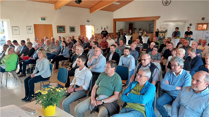 Volles Haus: Beim Start von 'Landstrom' zeigten die Bürgerinnen und Bürger aus dem Landkreis großes Interesse an der neuen, regionalen Marke. © Landkreis Cochem-Zell