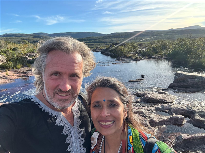 Professor Alexander Schieffer und Dr. Rama Mani, Mitbegründer der Bewegung 'Home for Humanity' © Home for Humanity