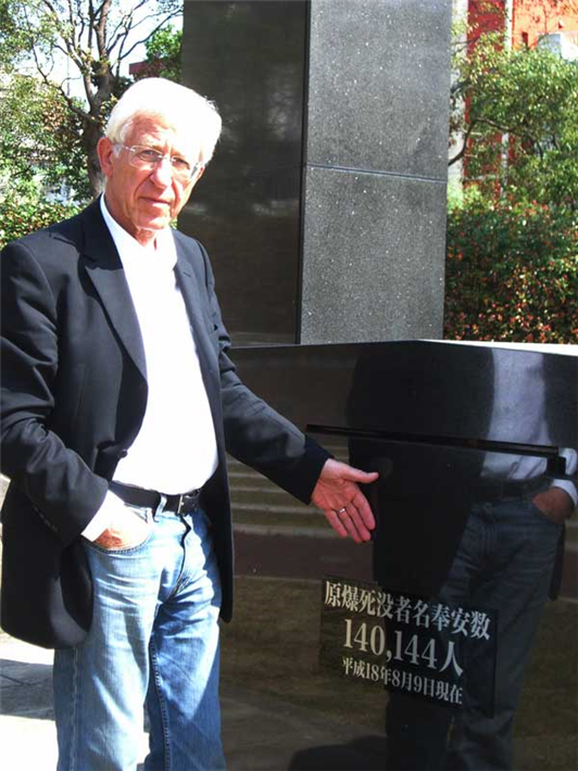 Franz Alt in Nagasaki © Bigi Alt