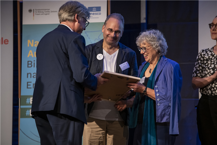 BNE-Auszeichnung, 28.08.2025, Urkundenverleihung Gruppe D: Nachhaltiges Wirtschaften und Forschen © Deutsche UNESCO-Kommission / Sarah Larissa Heuser