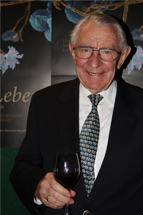 Prof. Dr. Dr. h.c. Wolfgang Haber bei der Buchvorstellung 'BodenLeben', 2013 © Inge Wittenzellner
