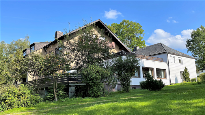 Außenansicht des Unsereins Seminarhotel und Begegnungshaus in Bad Steben © Andrea Schmidt 