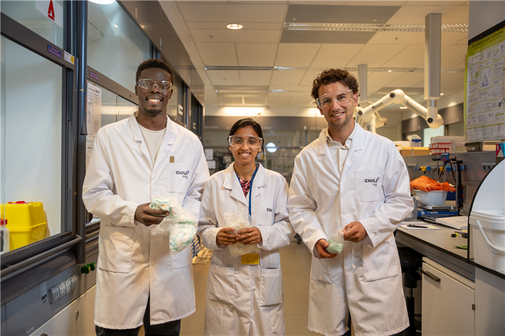 Das Team von Alkyl Recyclling &copy; Ron Wiersma