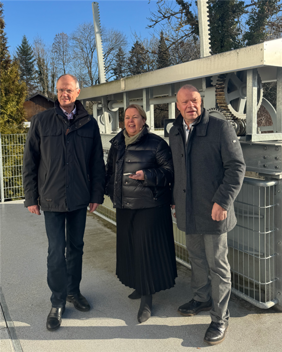 v.l. Fritz Schweigger, Ursula Heinen-Esser, Hans-Peter Lang &copy; Bundesverband Deutscher Wasserkraftwerke e.V. (BDW)